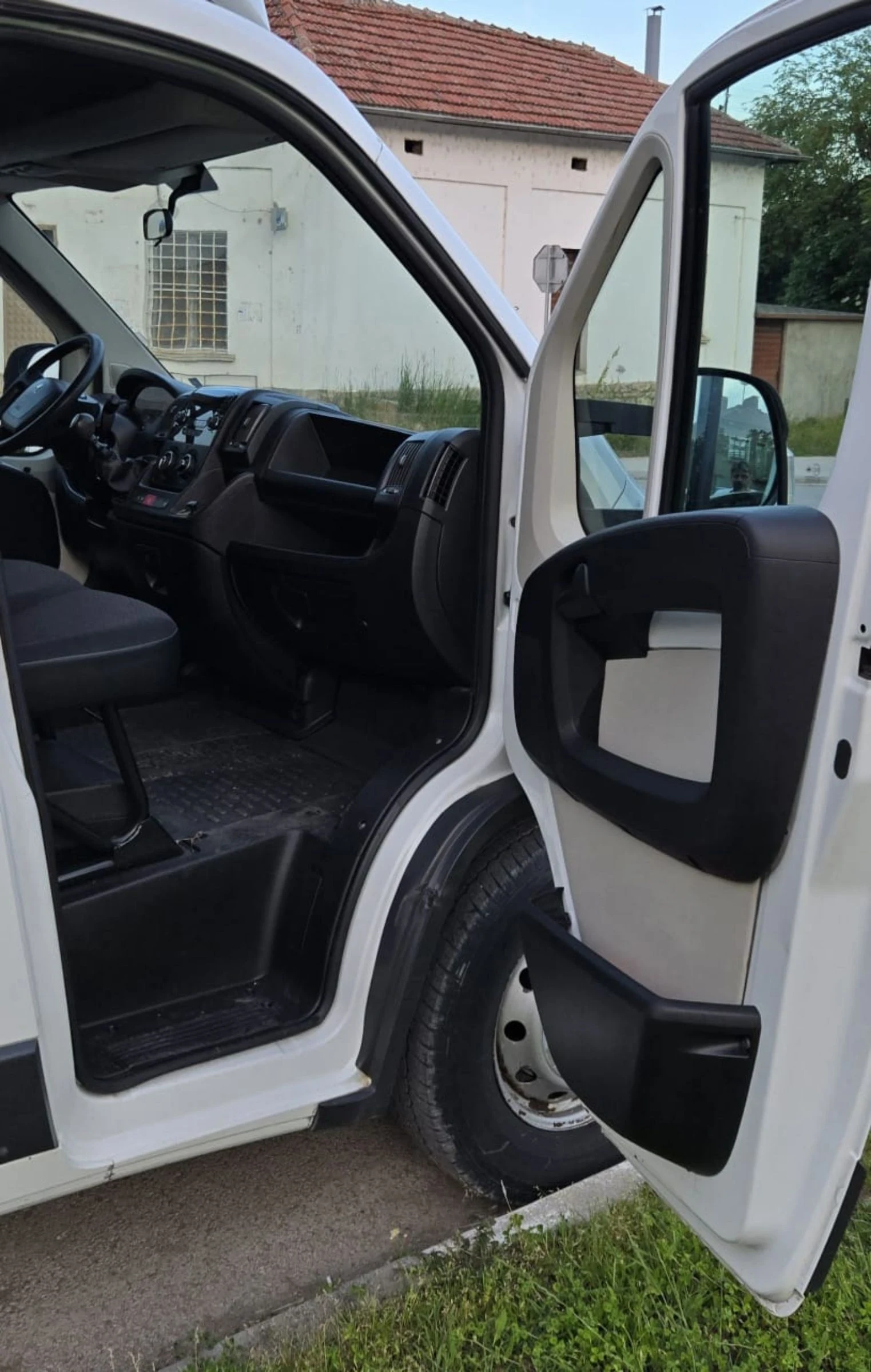Peugeot Boxer 3.0 D 177 kc. MAXI.EURO 5, снимка 12 - Бусове и автобуси - 54738445