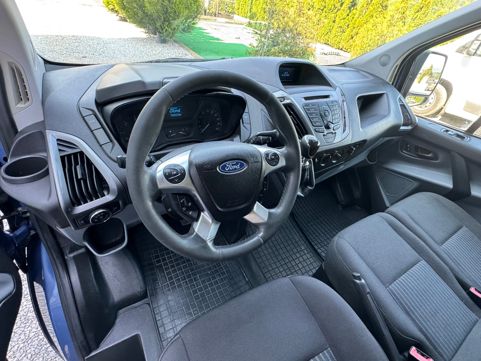 Ford Transit Custom 2.2TDCI~Germany~Xenon~, снимка 10 - Бусове и автобуси - 55596150