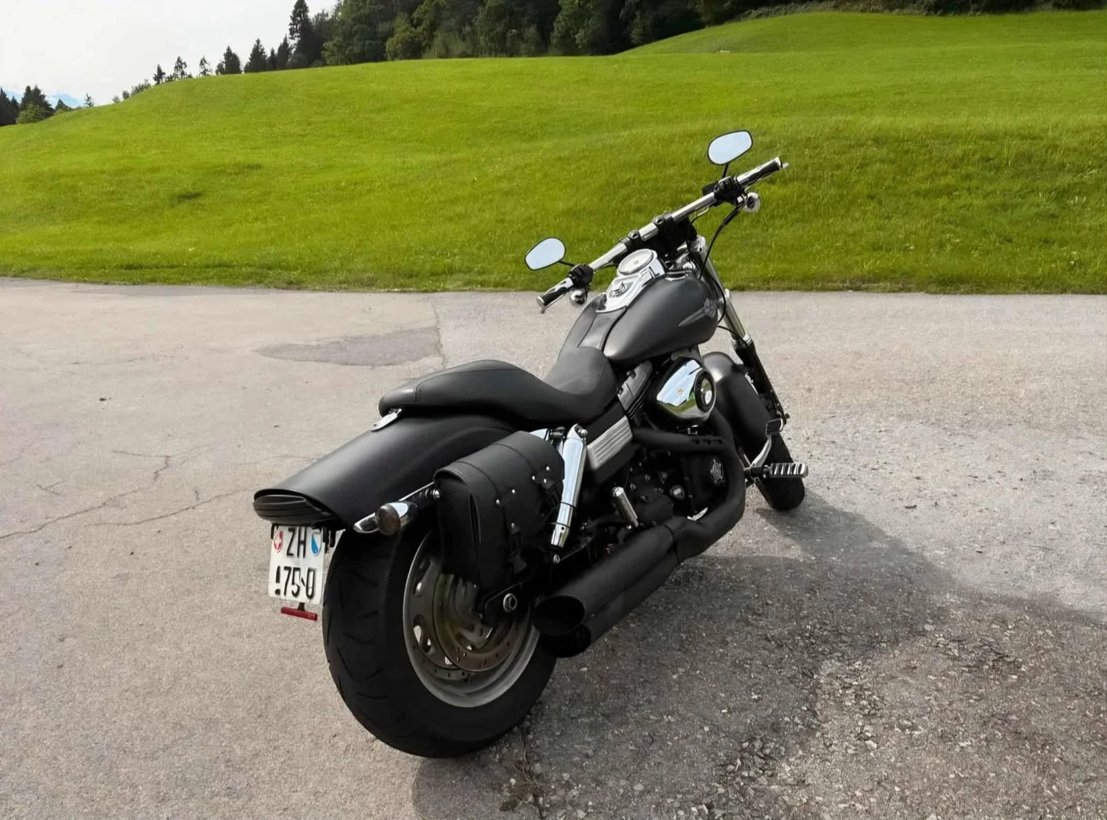 Harley-Davidson Dyna FAT BOB 2011 година, снимка 4 - Мотоциклети и мототехника - 53750380