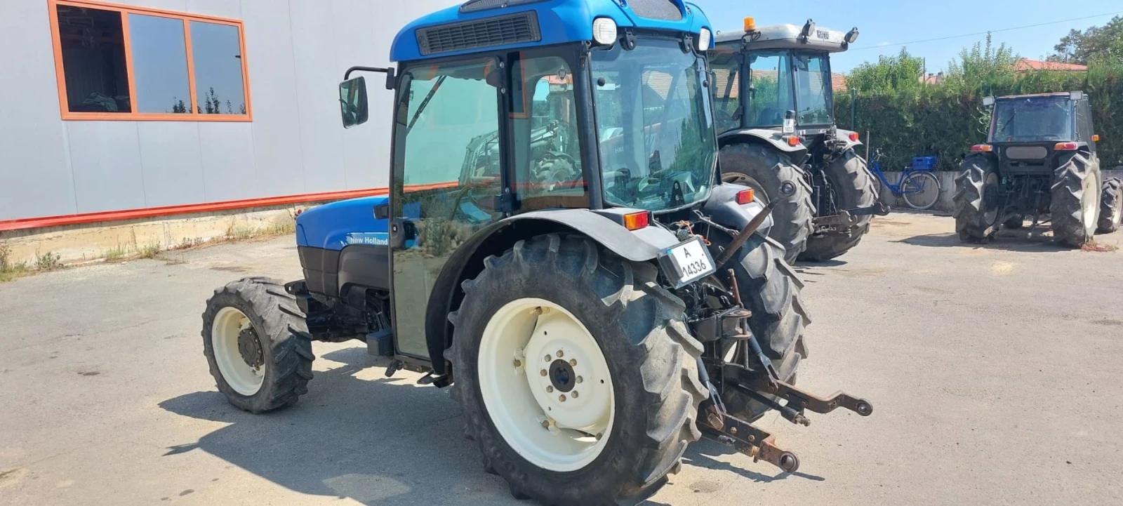 Трактор New Holland TN 85 - изображение 5