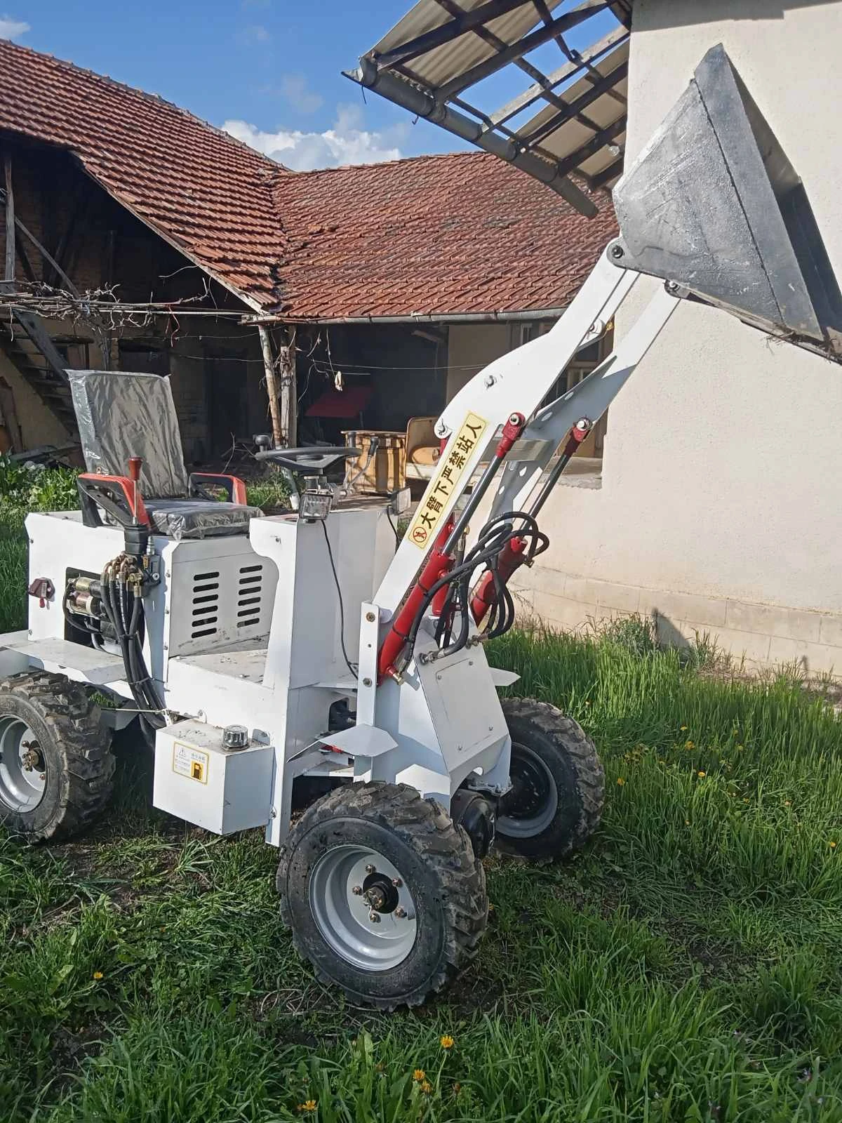 Мини челни товарачи Atlas Copco Muller L0.8 - изображение 7