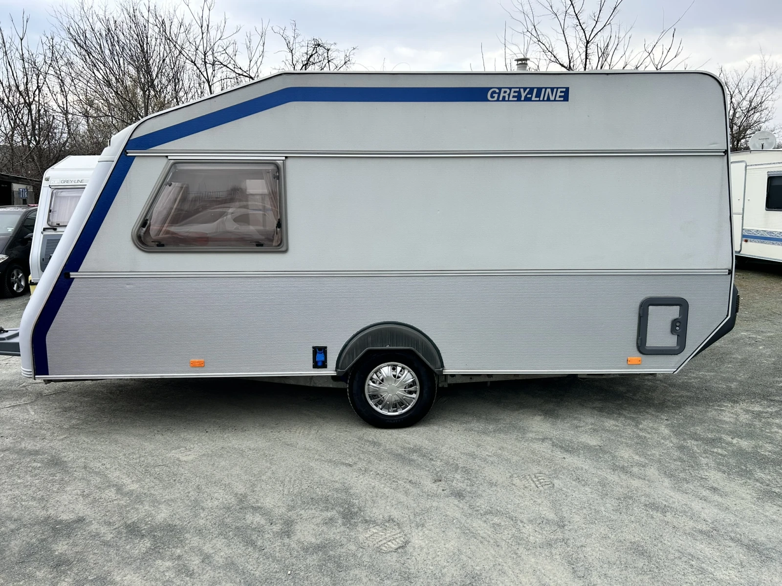 Каравана KIP Grey Line 45, снимка 2 - Каравани и кемпери - 53926722