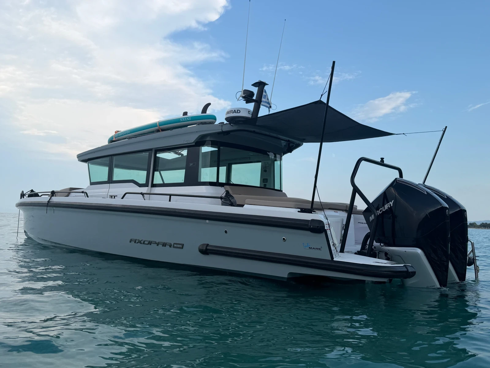 Моторна яхта Axopar 37 CROSS CABIN BRABUS LINE
