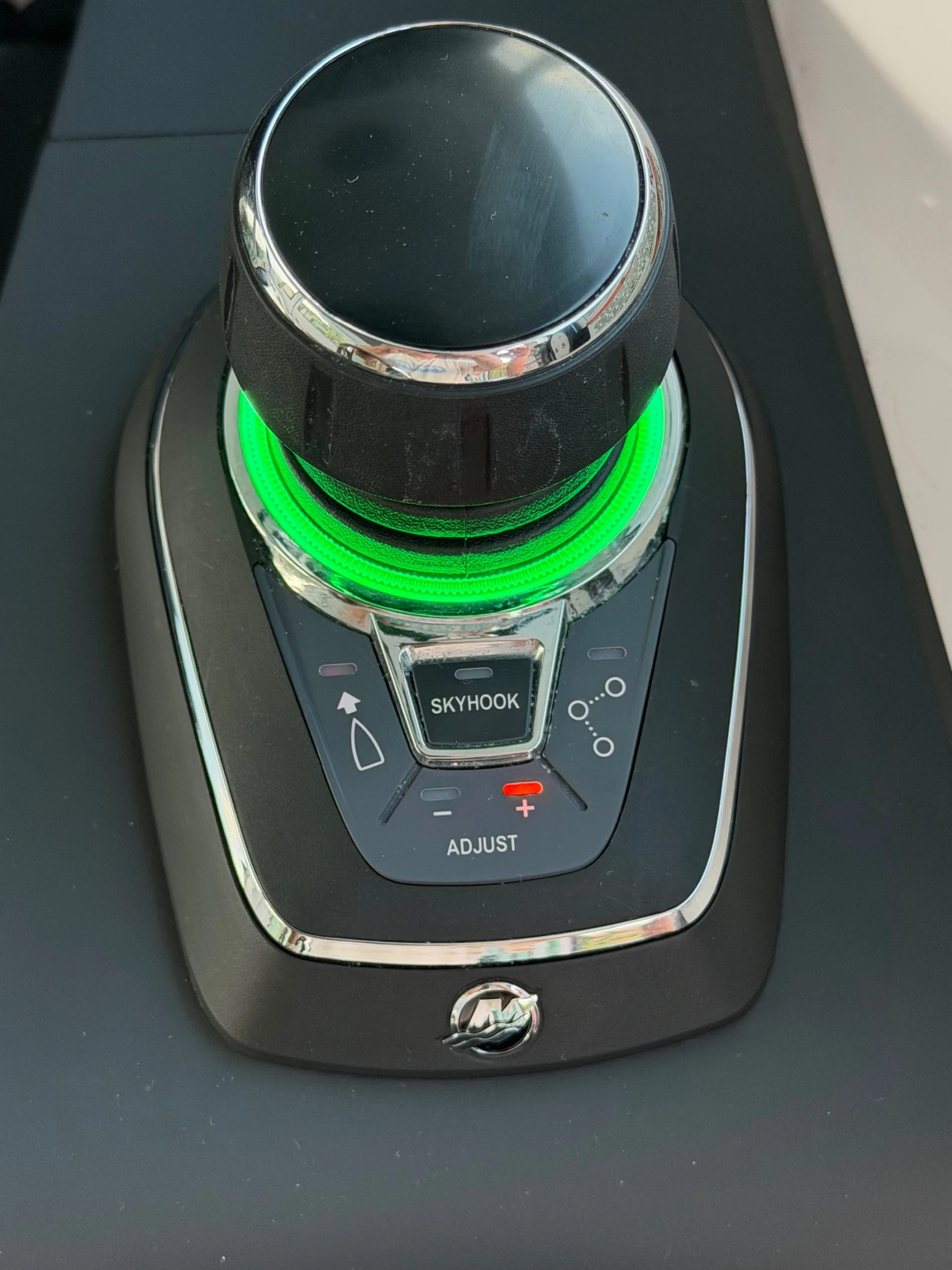 ������� ���� Axopar 37 CROSS CABIN BRABUS LINE | Mobile.bg � ����������� 10