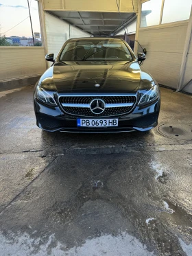 Mercedes-Benz E 220, снимка 2