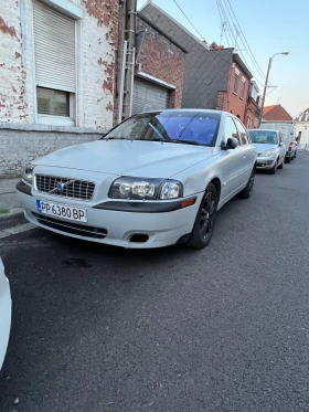 ����� �� �������� �� Volvo S80 CarPlay 