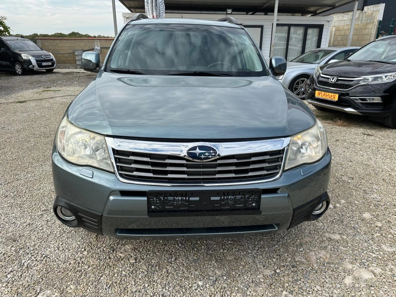 Subaru Forester Италия Газ, снимка 1 - Автомобили и джипове - 46891314