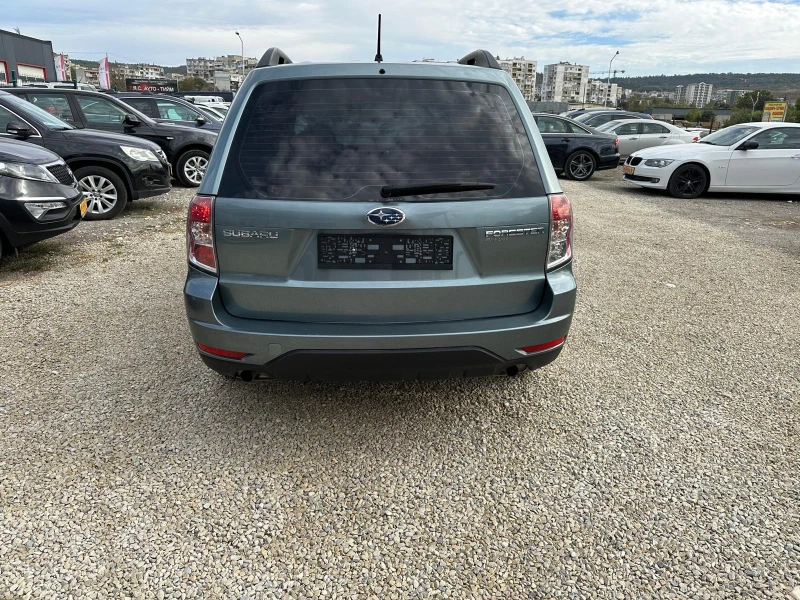 Subaru Forester Италия Газ, снимка 4 - Автомобили и джипове - 46891314