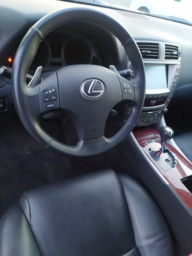 Lexus IS 250 LUXURY, снимка 2 - Автомобили и джипове - 47525813