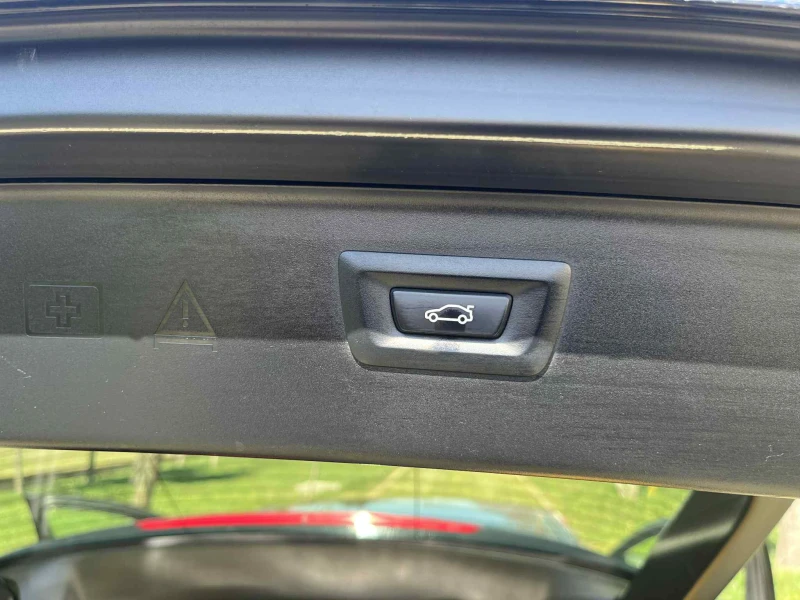 BMW 530 Xdrive, снимка 11 - Автомобили и джипове - 52409317