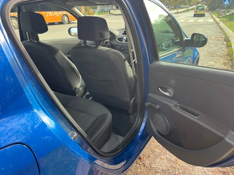 Renault Clio EVRO4, снимка 12 - Автомобили и джипове - 52811627