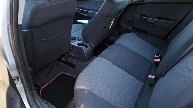 Opel Astra, снимка 8 - Автомобили и джипове - 52872986