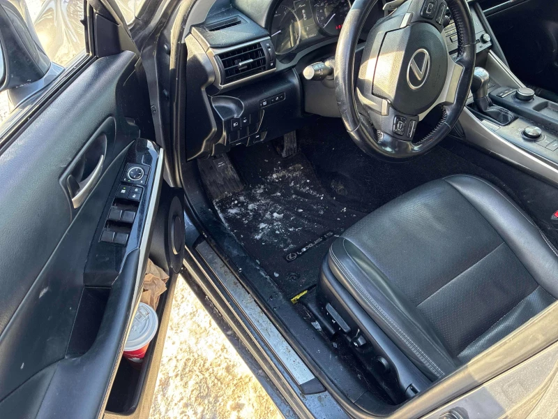 Lexus IS 300 AWD* PODGREV* OBDUHVANE* CARFAX* АВТО КРЕДИТ* , снимка 7 - Автомобили и джипове - 53223490