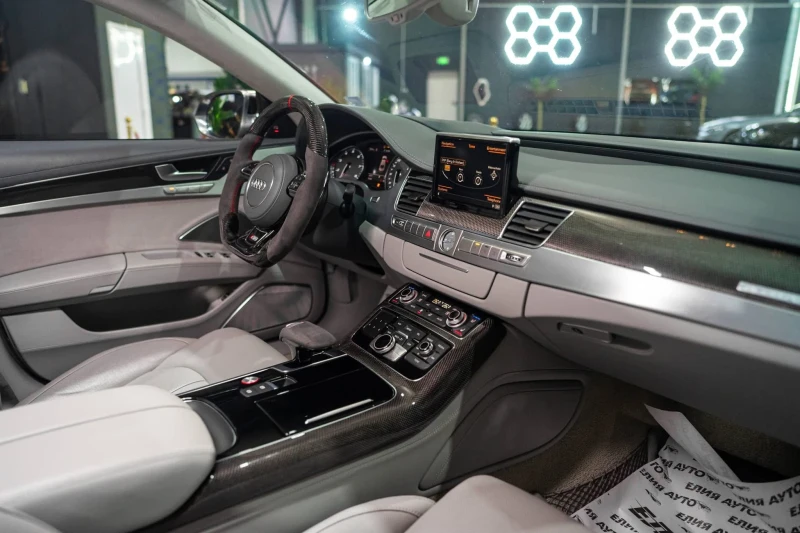 Audi S8 PLUS QUATTRO MATRIX CARBON B&O ЛИЗИНГ 100%, снимка 14 - Автомобили и джипове - 53371179