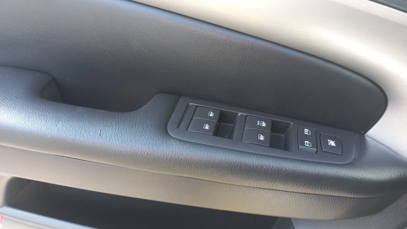 Chevrolet Epica 2.0 АВТОМАТИК, снимка 12 - Автомобили и джипове - 53459606