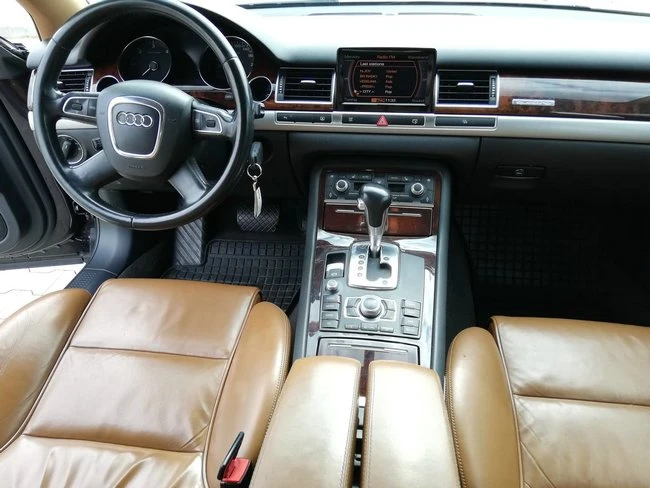 Audi A8 3.0 TDI, снимка 5 - Автомобили и джипове - 47487544