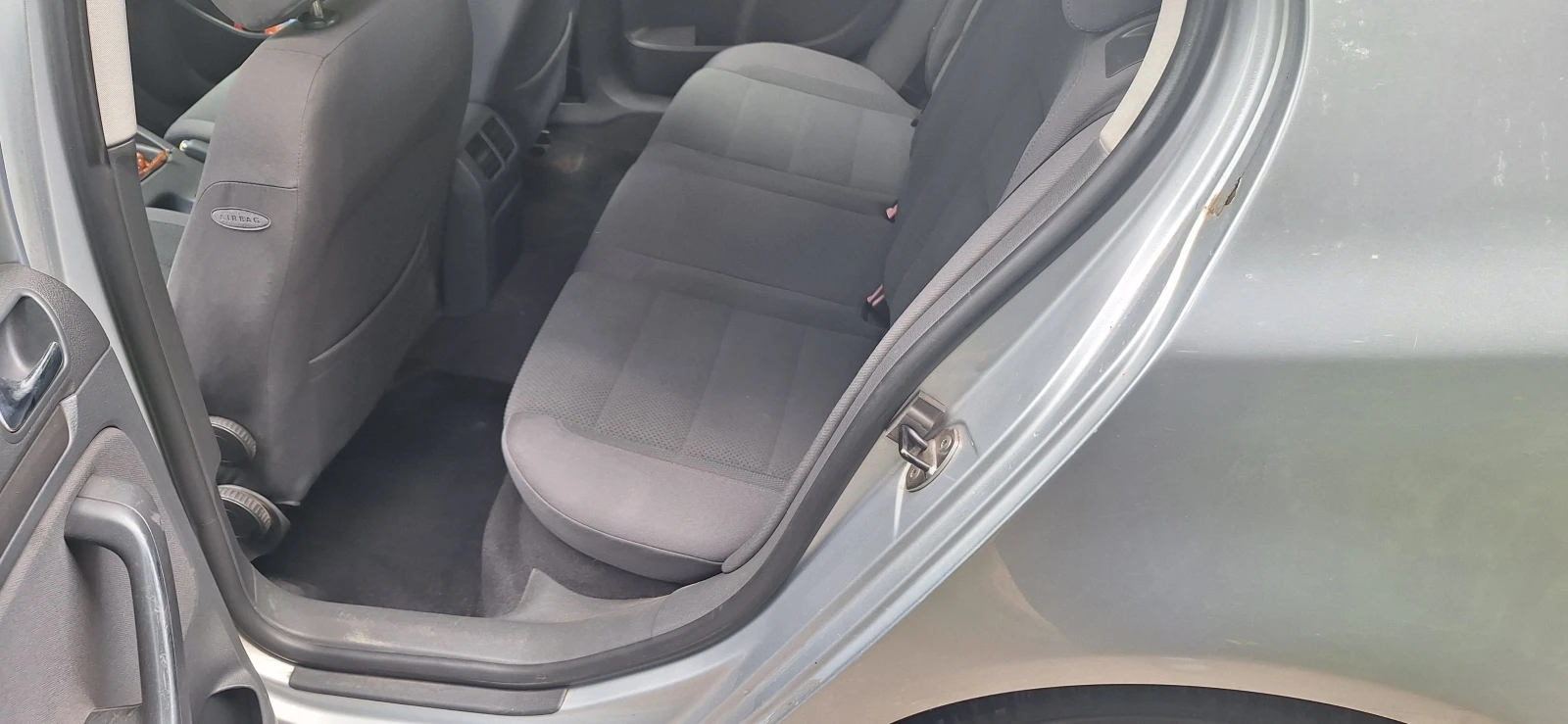 VW Golf 1.9 TDI EDITION - изображение 8