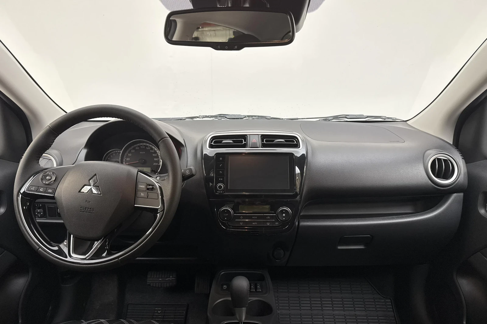 Mitsubishi Space star НОВ автомобил в Гаранция !!! 650 км. !!! - изображение 6