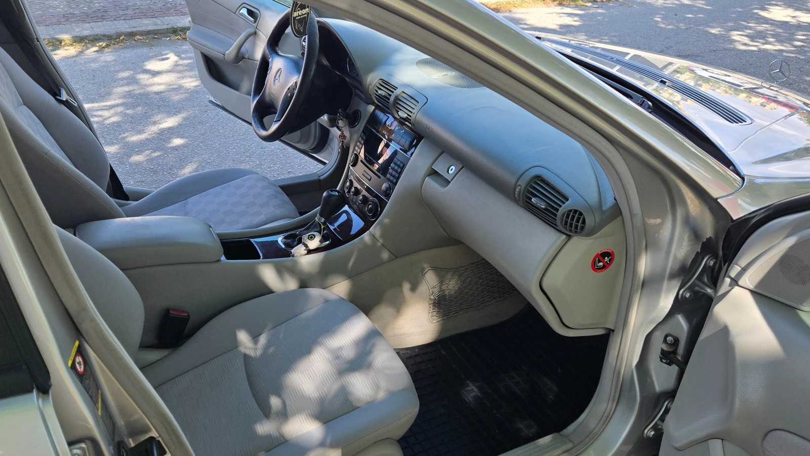 Mercedes-Benz C 220  - изображение 9