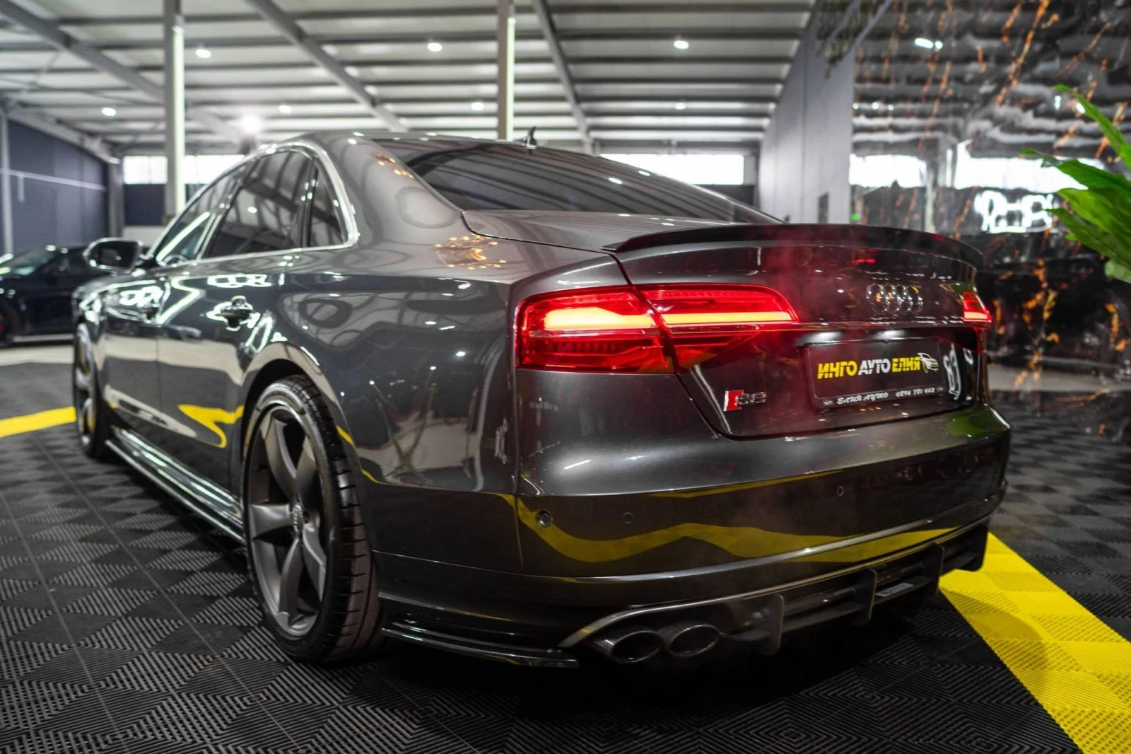 Audi S8 PLUS QUATTRO MATRIX CARBON B&O ЛИЗИНГ 100% - изображение 6