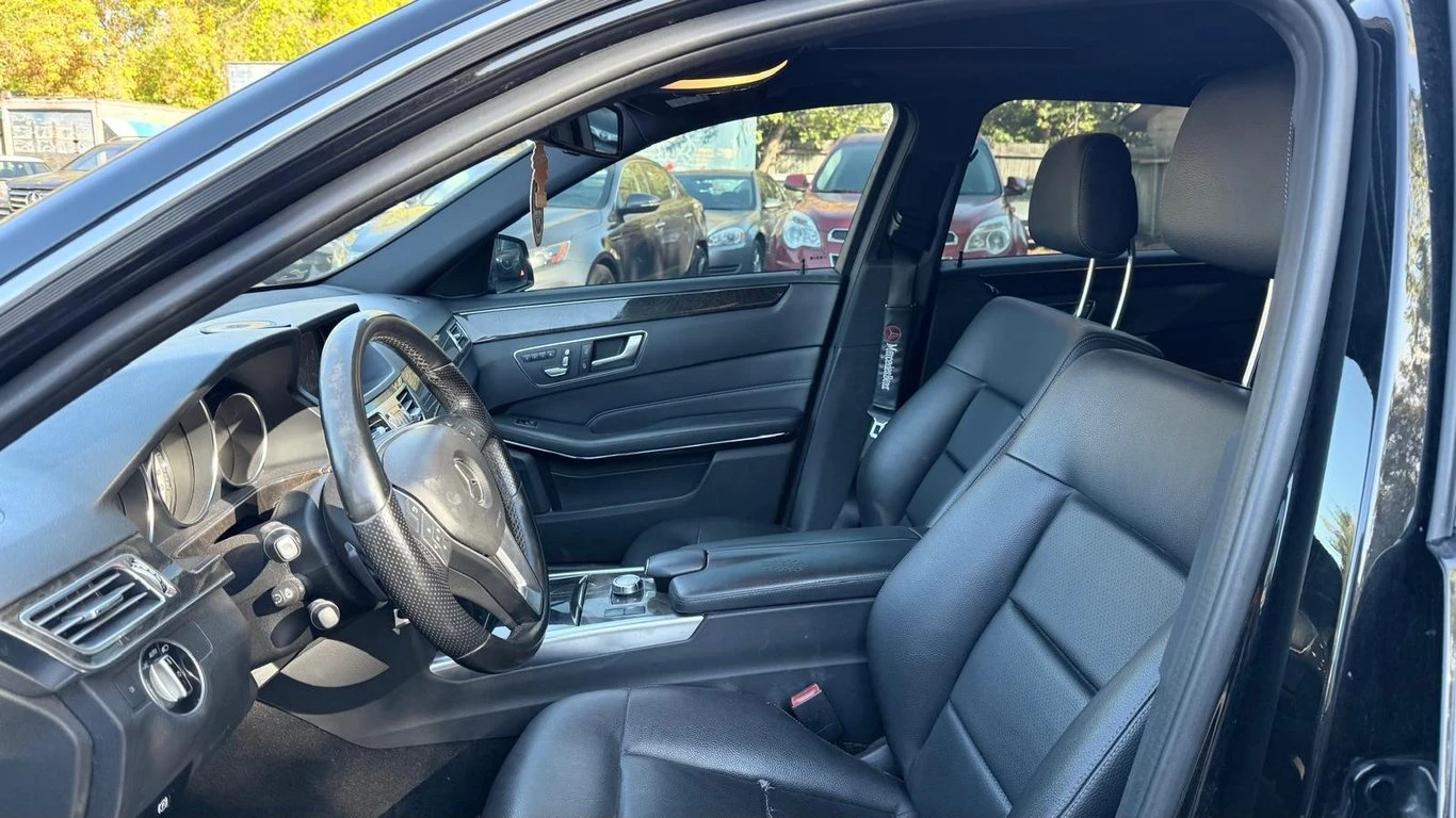 Mercedes-Benz E 300 * KEYLESS ENTRY* * ШИБЕДАХ* * ПОДГРЕВ*  - изображение 5