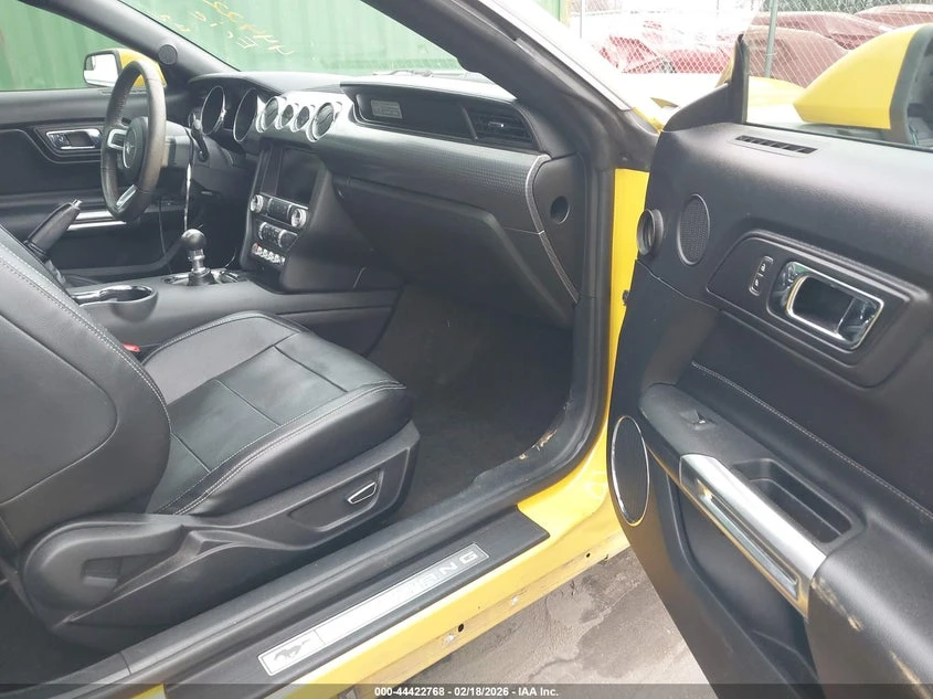 Ford Mustang 5.0 GT* ОЧАКВАН ВНОС - изображение 9