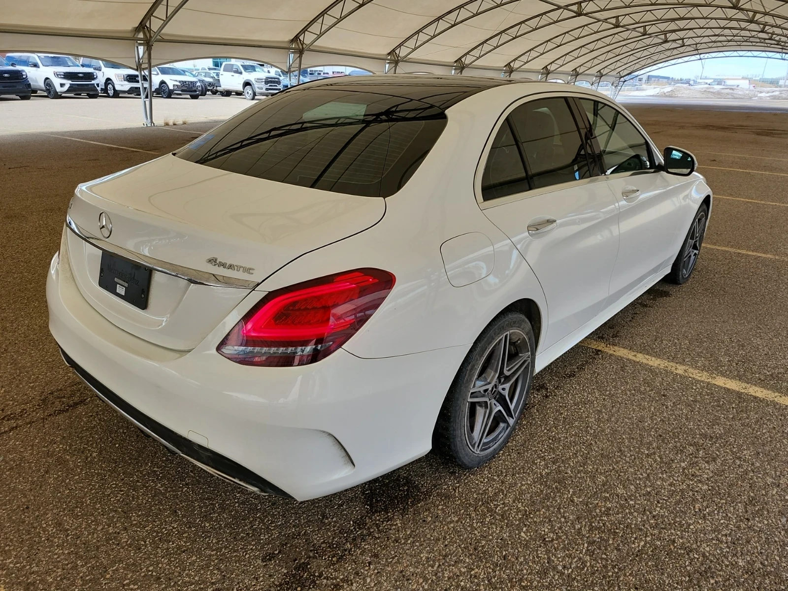 Mercedes-Benz C 300 4MATIC | AMG ПАКЕТ |  KEYLESS | ПАНОРАМА | , снимка 3 - Автомобили и джипове - 54093881