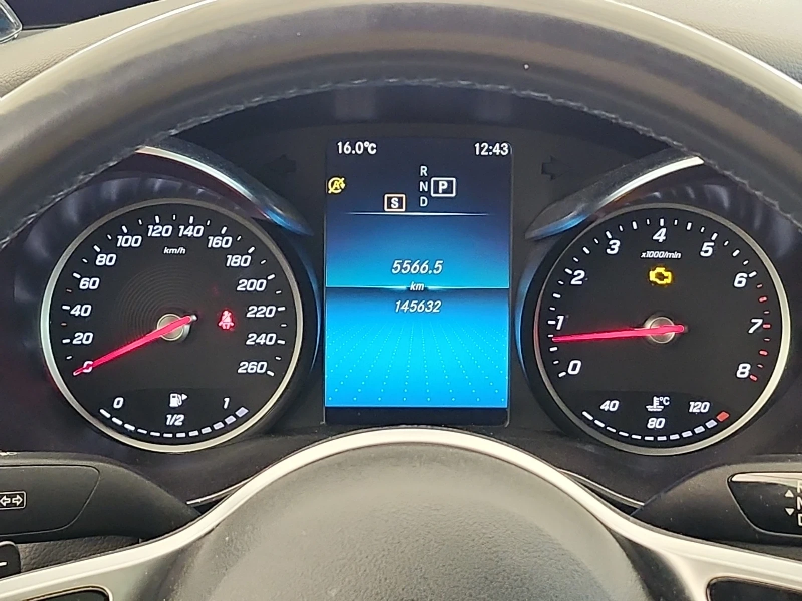 Mercedes-Benz C 300 4MATIC | AMG ПАКЕТ |  KEYLESS | ПАНОРАМА | , снимка 8 - Автомобили и джипове - 54093881