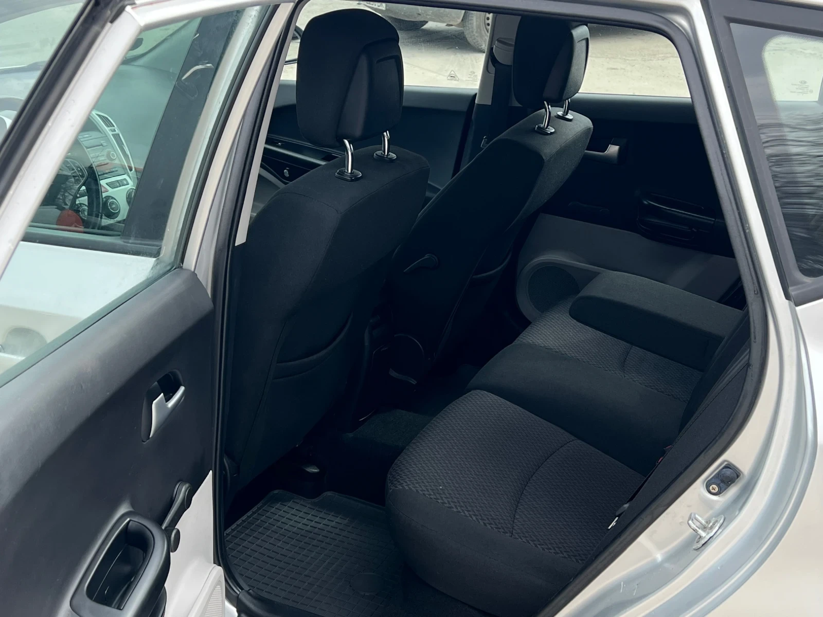 Kia Ceed, снимка 8 - Автомобили и джипове - 54340744