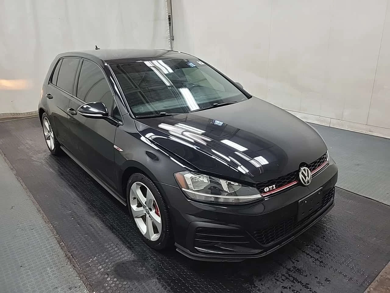 VW Golf GTI| ПОДГРЕВИ| 2 КЛЮЧА, снимка 3 - Автомобили и джипове - 54497245