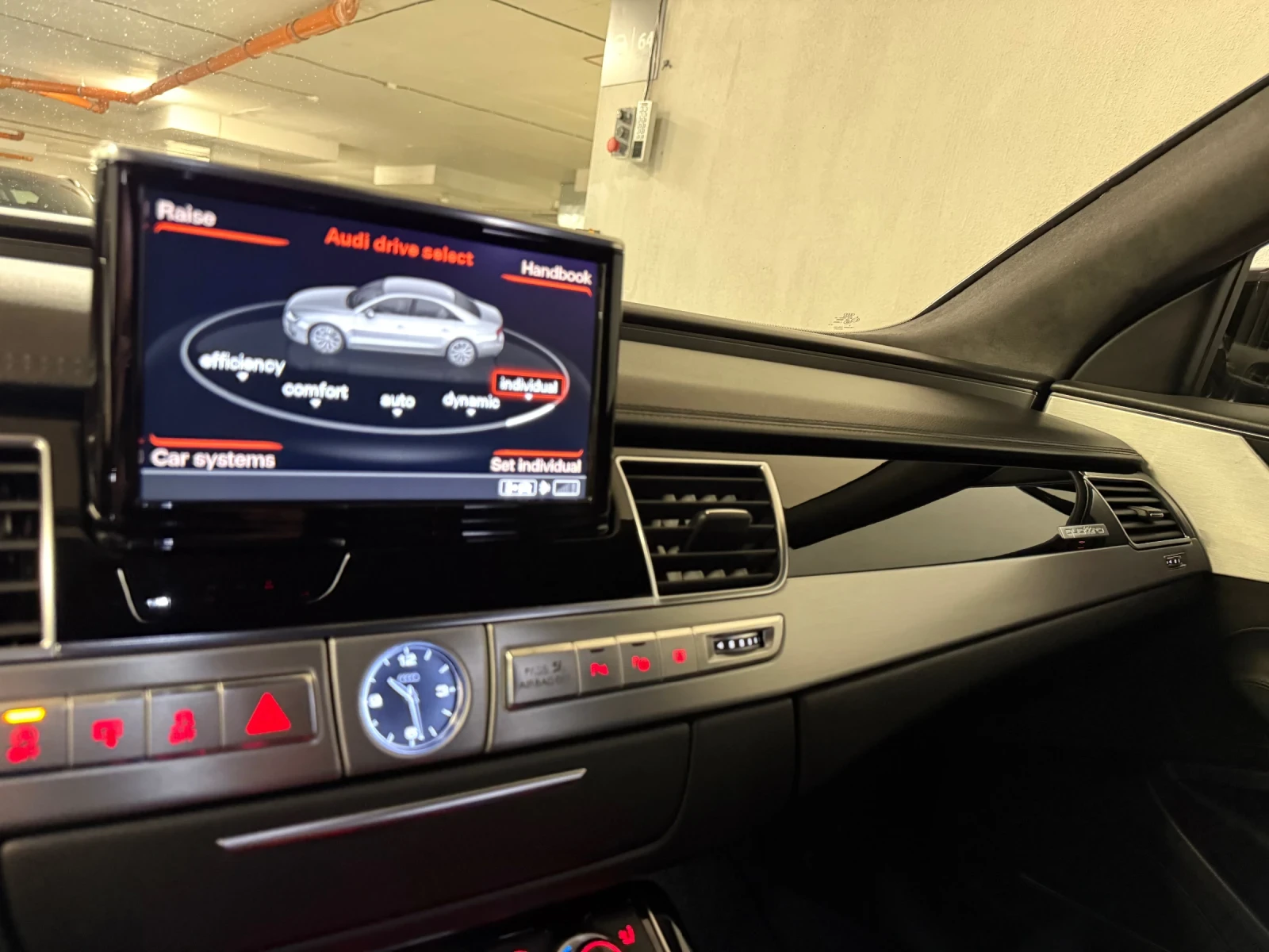 Audi A8 4.2 TDI Sport MATRIX, снимка 14 - Автомобили и джипове - 54676051