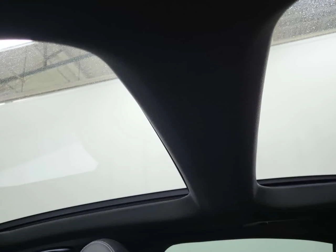 Mercedes-Benz C 300 * CARFAX * АВТОКРЕДИТ БЕЗ ПЪРВОНАЧАЛНА ВНОСКА, снимка 13 - Автомобили и джипове - 54676496