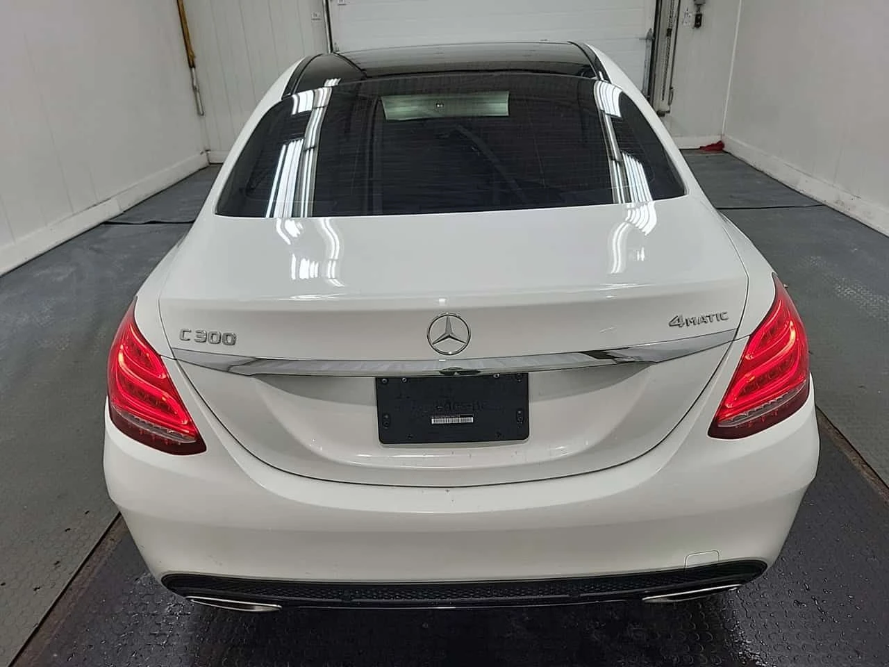 Mercedes-Benz C 300 * CARFAX * АВТОКРЕДИТ БЕЗ ПЪРВОНАЧАЛНА ВНОСКА, снимка 5 - Автомобили и джипове - 54676496