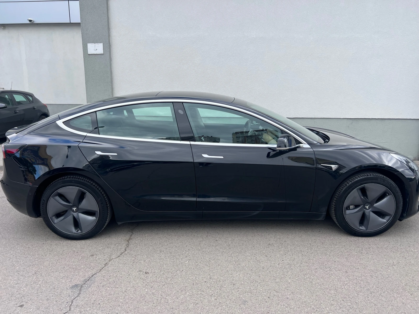 Tesla Model 3 SR + , снимка 3 - Автомобили и джипове - 54762014