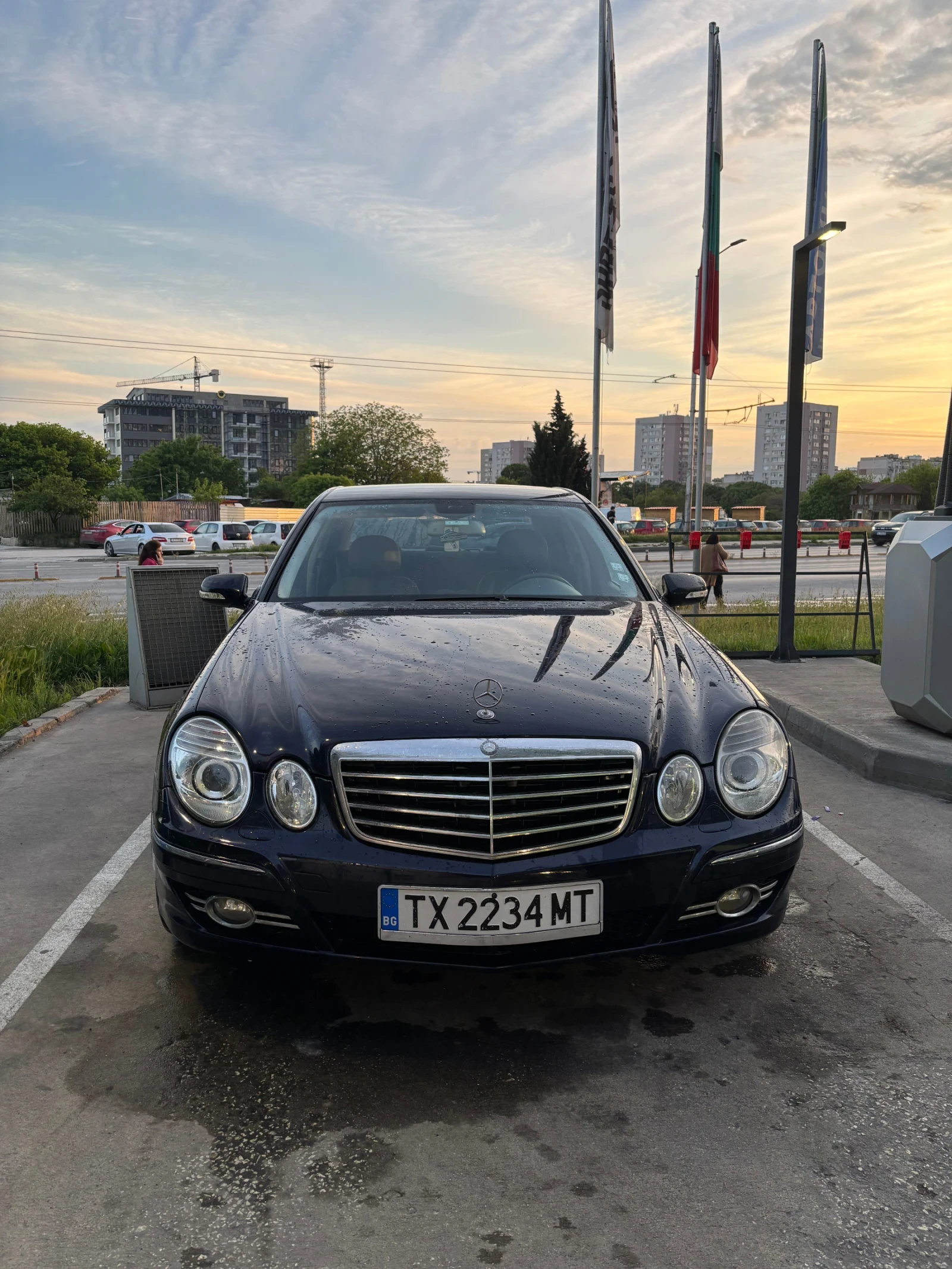 Mercedes-Benz E 280 CDI, снимка 3 - Автомобили и джипове - 54871092