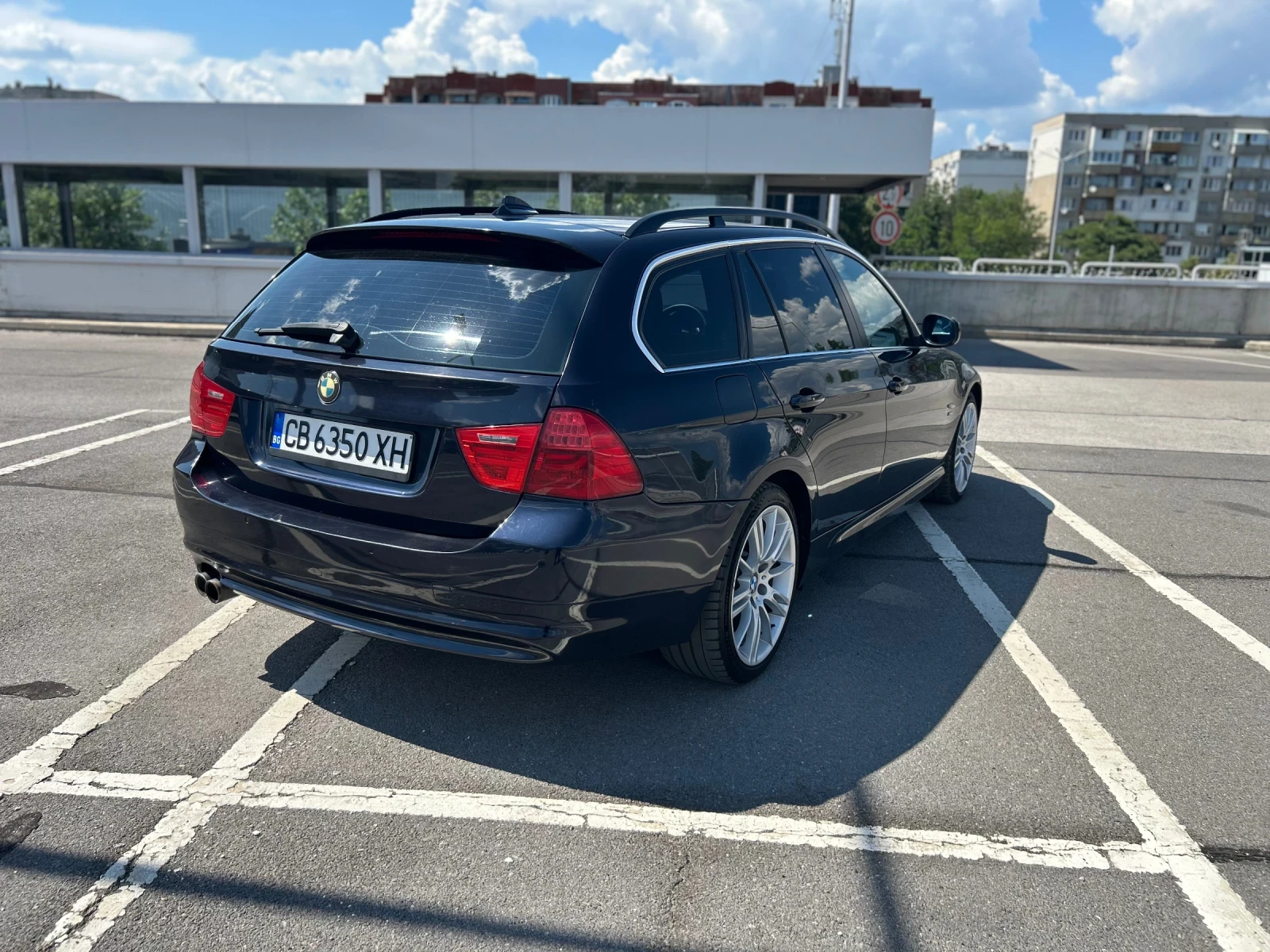 BMW 330 Xdrive, снимка 4 - Автомобили и джипове - 55046709