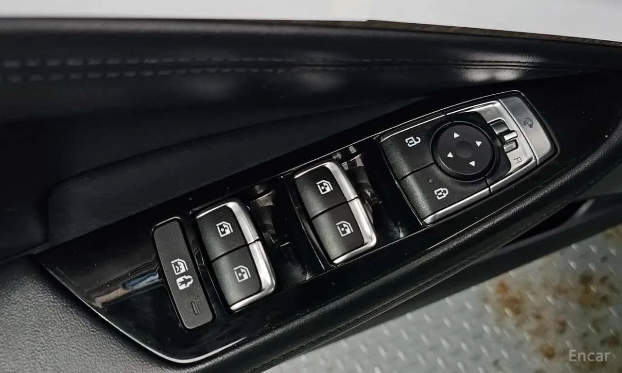 Kia K8 * 3.5 LPG * ОБДУХВАНЕ * НЕ Е БИЛА TAXI/RENT A CAR , снимка 16 - Автомобили и джипове - 56227767