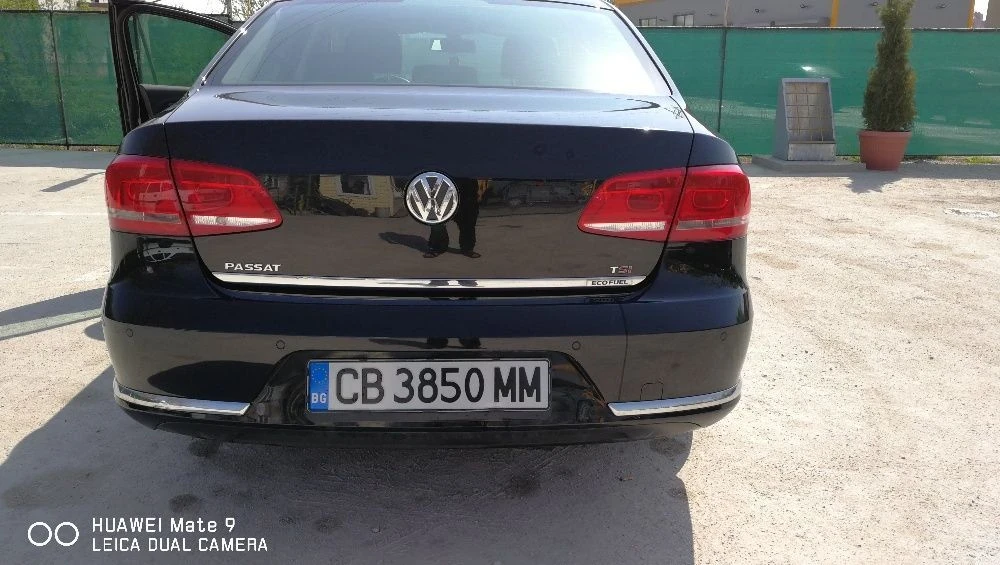 VW Passat VW Passat B 7 Фабричен метан -3кг.-100км.Каско за , снимка 4 - Автомобили и джипове - 56289758