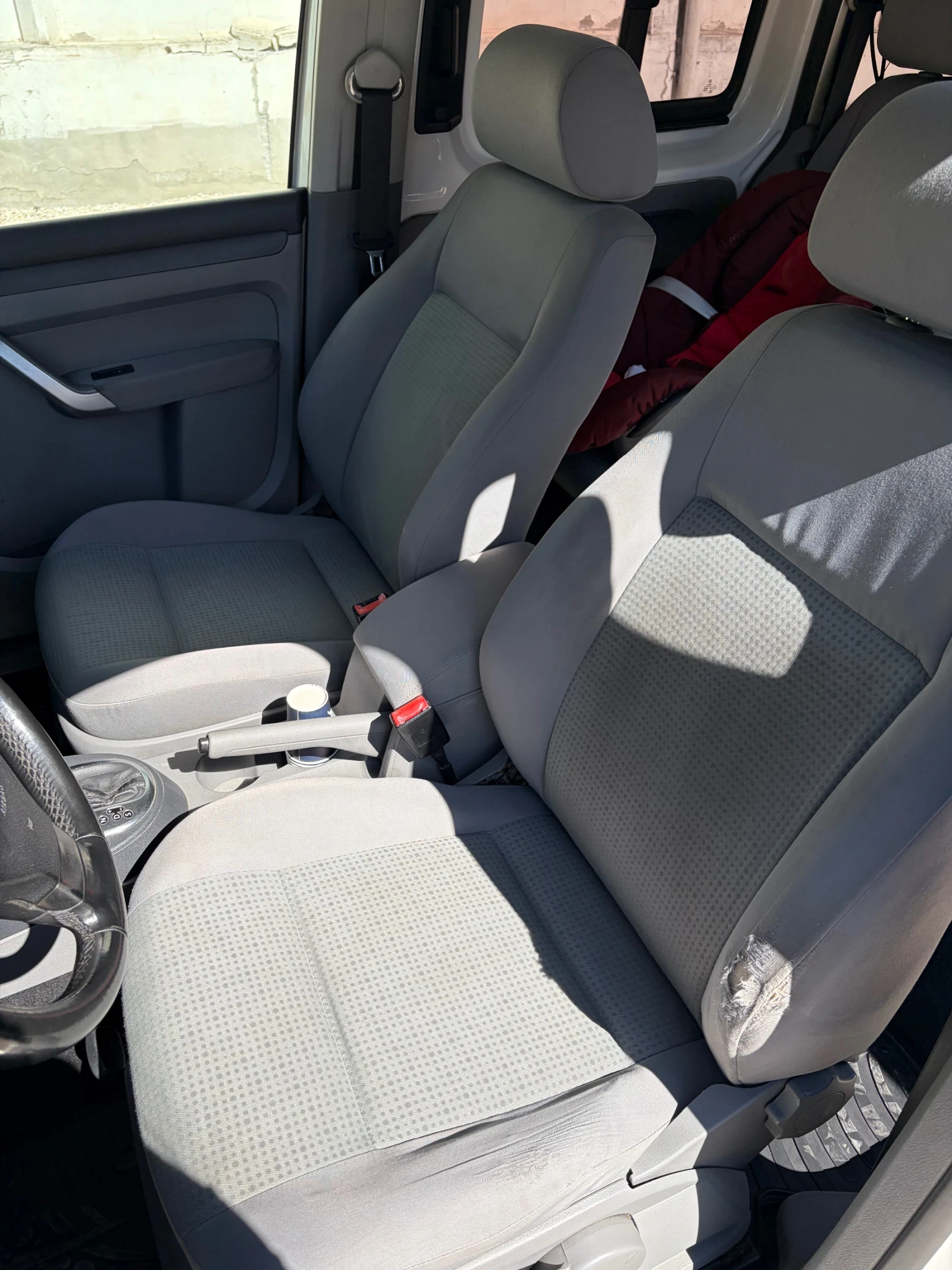 VW Caddy, снимка 8 - Автомобили и джипове - 56336265