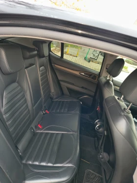 Alfa Romeo Stelvio 280 HP Q4 бензин 4х4 , снимка 11