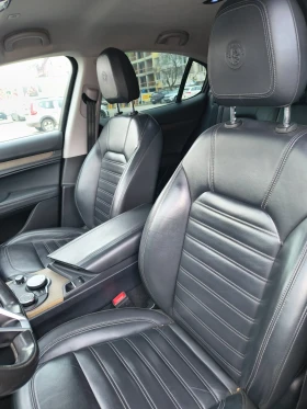Alfa Romeo Stelvio 280 HP Q4 бензин 4х4 , снимка 9