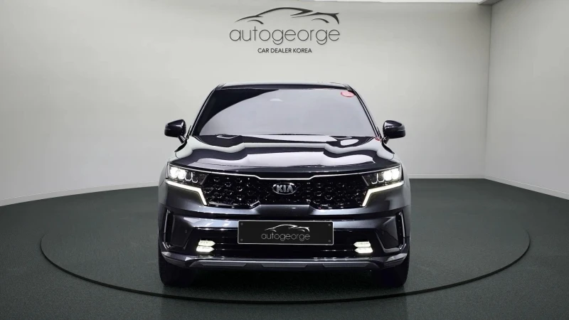 Kia Sorento 2.2 4WD TRENDY, снимка 3 - Автомобили и джипове - 49575513