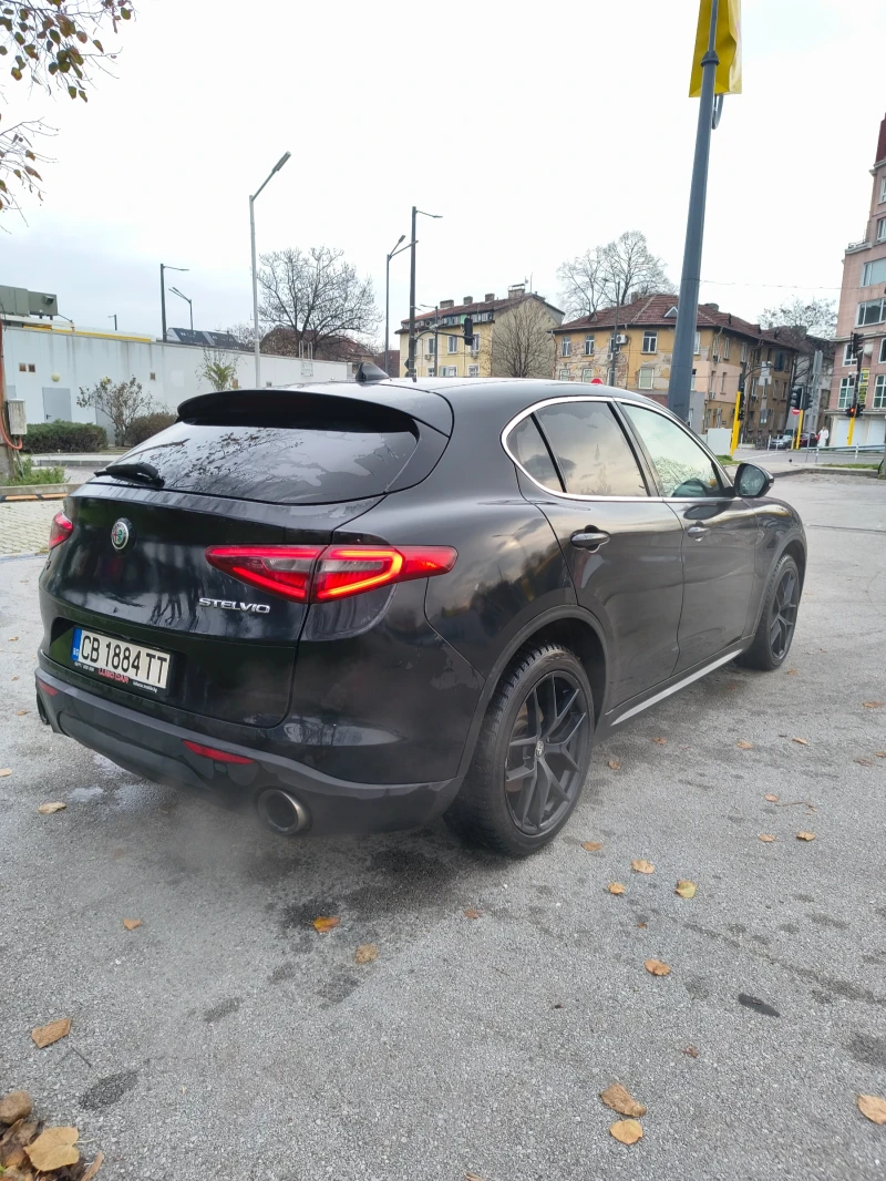 Alfa Romeo Stelvio 280 HP Q4 бензин 4х4 , снимка 14 - Автомобили и джипове - 52636848