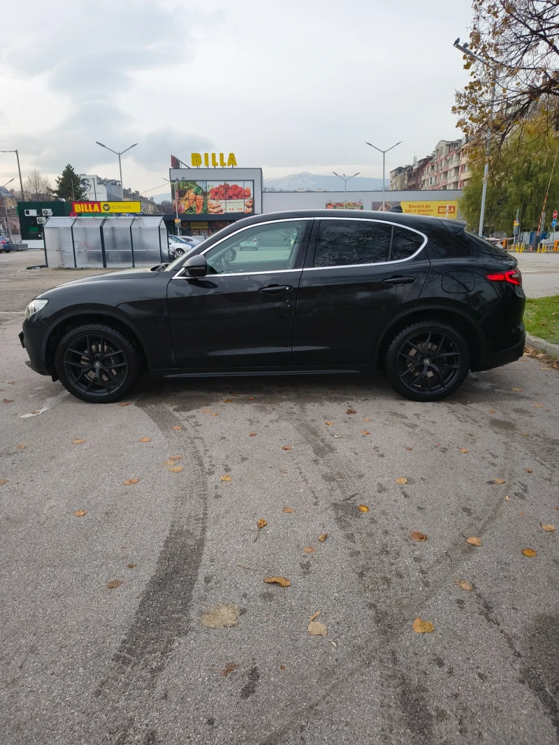 Alfa Romeo Stelvio 280 HP Q4 бензин 4х4 , снимка 4 - Автомобили и джипове - 52636848