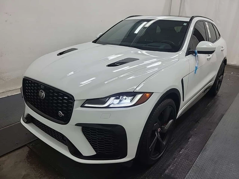 Jaguar F-PACE * P550 SVR * CARFAX * ПАНО * KEYLESS * ПОДГРЕВИ * 