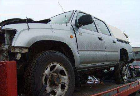 Toyota Hilux 2.5 D-4D, снимка 5 - Автомобили и джипове - 38106705