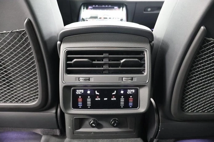 Audi SQ8 Quattro = Carbon = Black Optic  | Mobile.bg   11