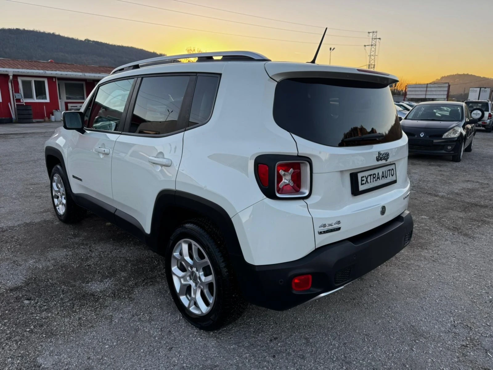 Jeep Renegade 2.0 m-jet, 140 к.с., 4Х4, EURO 6, FULL  - изображение 2