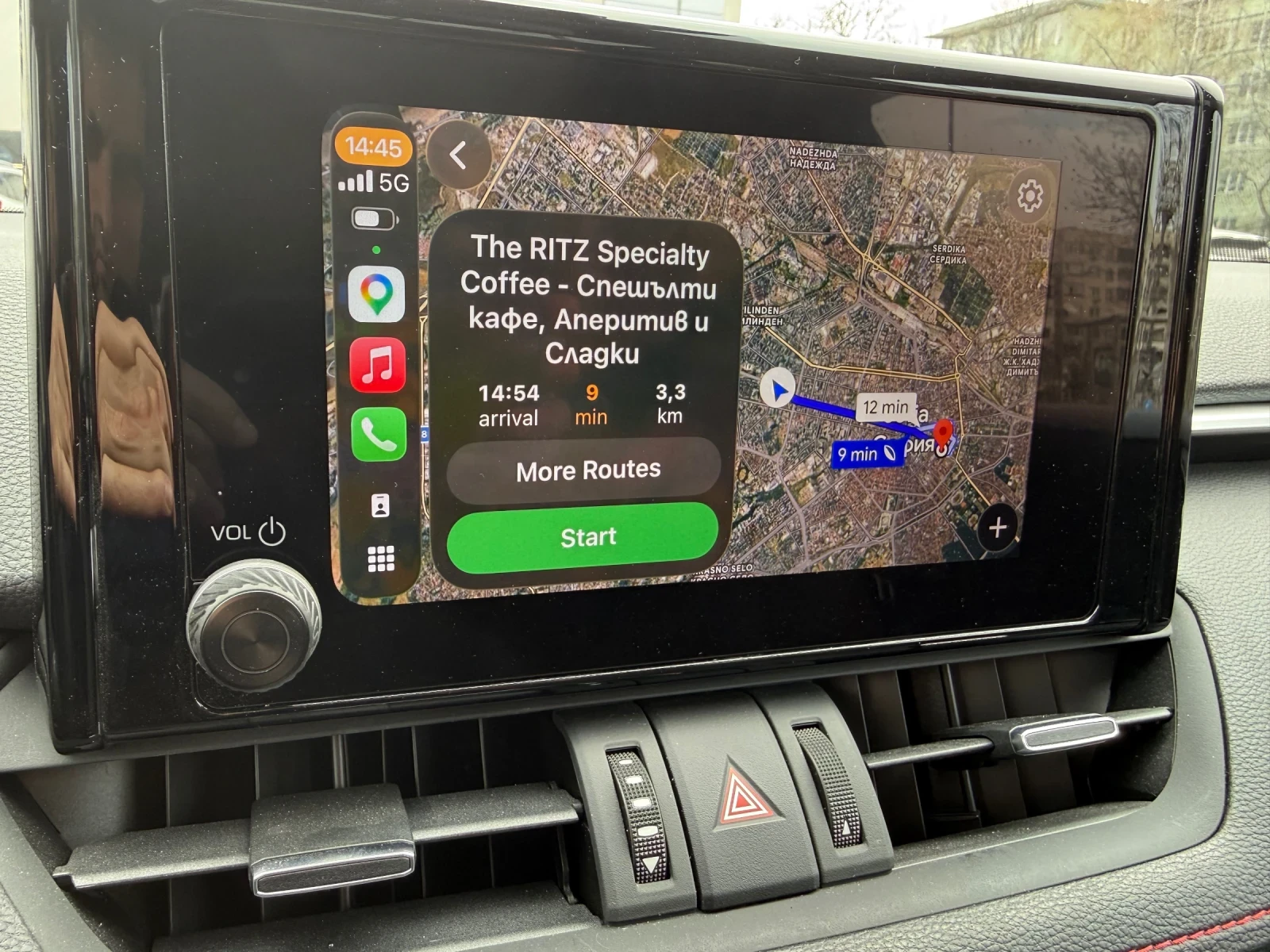 Toyota Rav4 Hybrid, снимка 13 - Автомобили и джипове - 54169553