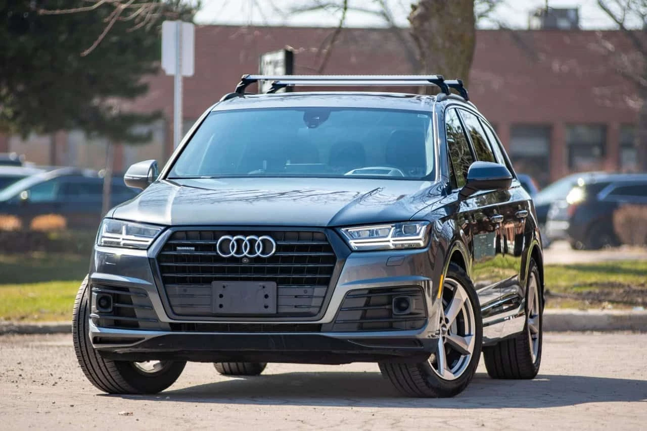 Audi Q7 * CARFAX * Фиксирана цена до България * 